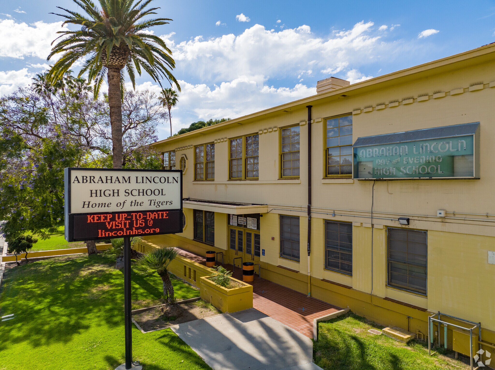 Abraham Lincoln High School